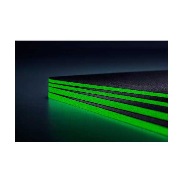 Razer RZ02-03330400-R3U1 Gigantus V2 XXL Black Cloth Gaming Mouse Pad - Image 3